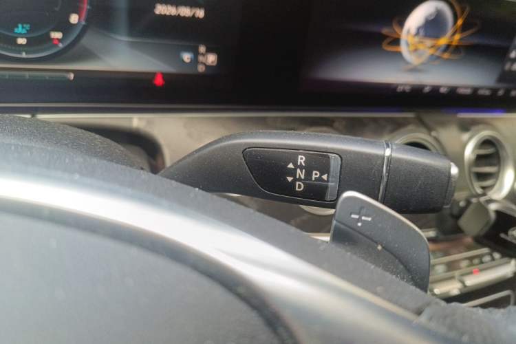 Used Mercedes-Benz E-Class 2017 E 300 L Sport Luxury Edition Gear Lever