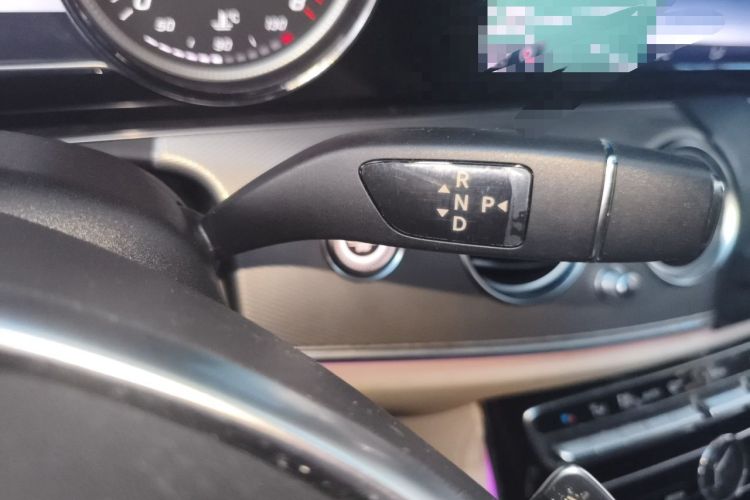 Used Mercedes-Benz E-Class 2017 E 200 Sport 4MATIC Gear Lever