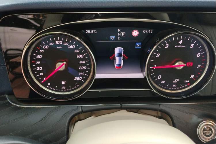 Used Mercedes-Benz E-Class 2017 E 200 4MATIC Coupe Instrument Cluster