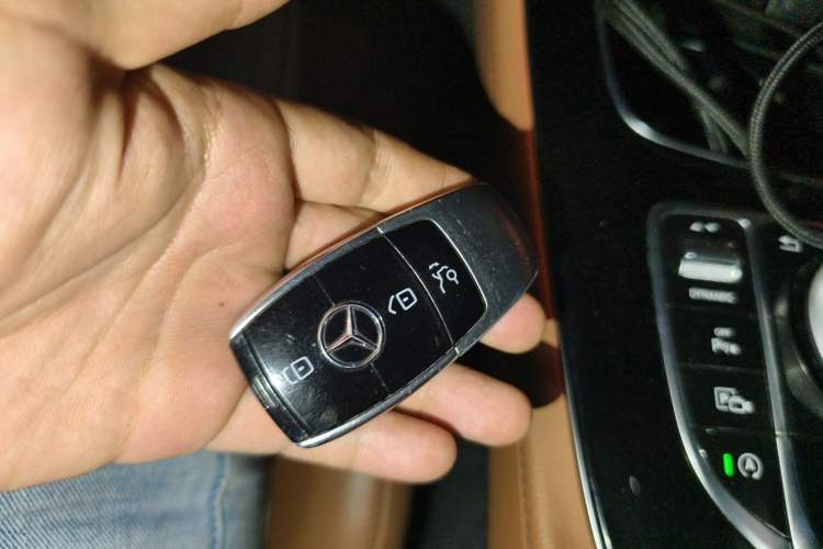 Used Mercedes-Benz E-Class 2017 E 200 Coupe Interior 1
