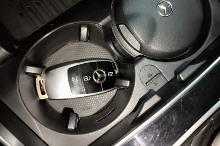 Used Mercedes-Benz E-Class 2017 E 200 Sport Interior 1