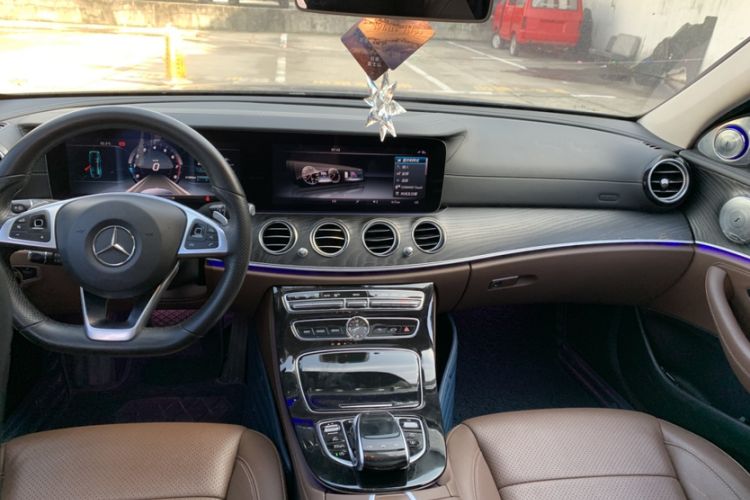 Used Mercedes-Benz E-Class 2017 E 300 L Sport Luxury Edition Interior 3