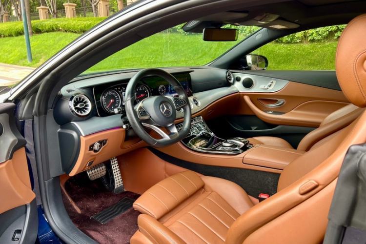 Used Mercedes-Benz E-Class 2017 E 200 4MATIC Coupe Interior 3