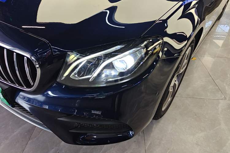 Used Mercedes-Benz E-Class 2017 E 300 L Sporty and Stylish Model Left Front Headlight