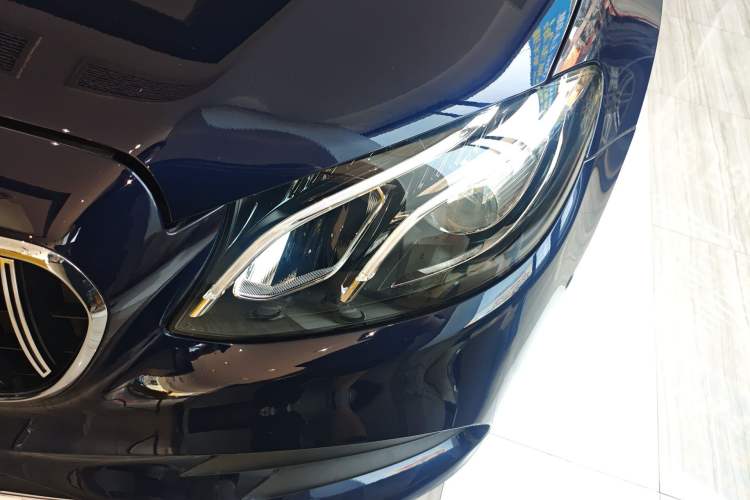 Used Mercedes-Benz E-Class 2017 E 200 Coupe Left Front Headlight