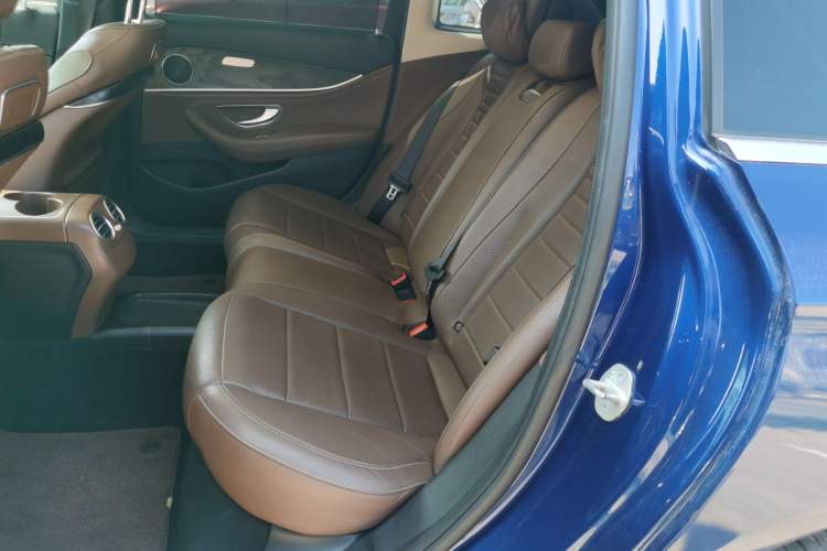 Used Mercedes-Benz E-Class 2017 E 300 L Sport Luxury Edition Left Rear Seat