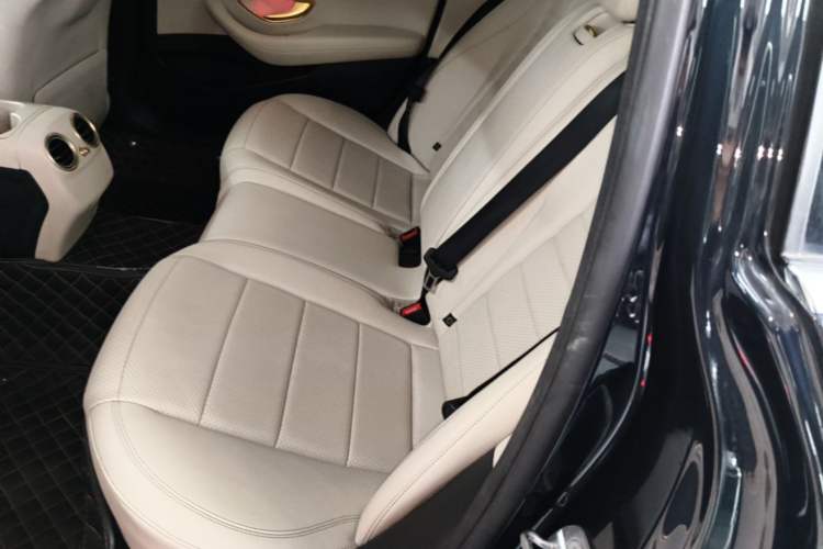 Used Mercedes-Benz E-Class 2017 E 300 L Sporty and Stylish Model Left Rear Seat