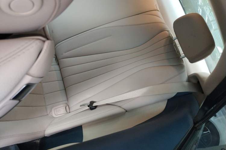 Used Mercedes-Benz E-Class 2017 E 200 4MATIC Coupe Left Rear Seat