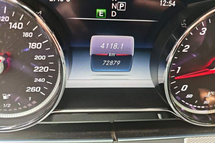 Used Mercedes-Benz E-Class 2017 E 200 Sport Odometer Close Up