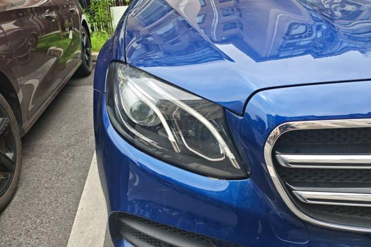 Used Mercedes-Benz E-Class 2017 E 200 Sport Right Front Headlight