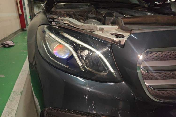 Used Mercedes-Benz E-Class 2017 E 300 L Sporty and Stylish Model Right Front Headlight