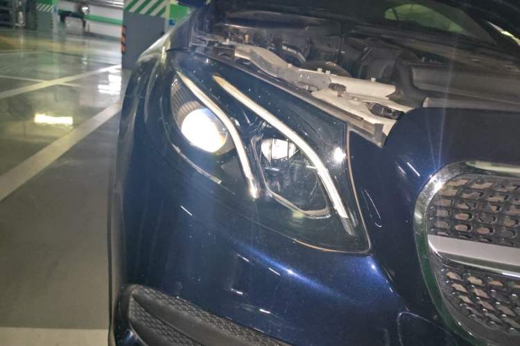Used Mercedes-Benz E-Class 2017 E 200 4MATIC Coupe Right Front Headlight