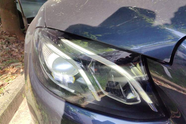 Used Mercedes-Benz E-Class 2017 E 300 L Sporty and Stylish Model Right Front Headlight