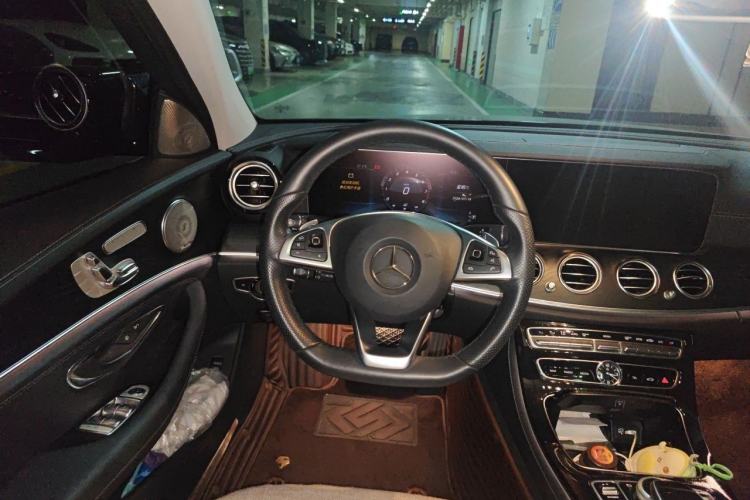 Used Mercedes-Benz E-Class 2017 E 300 L Sporty and Stylish Model Steering Wheel