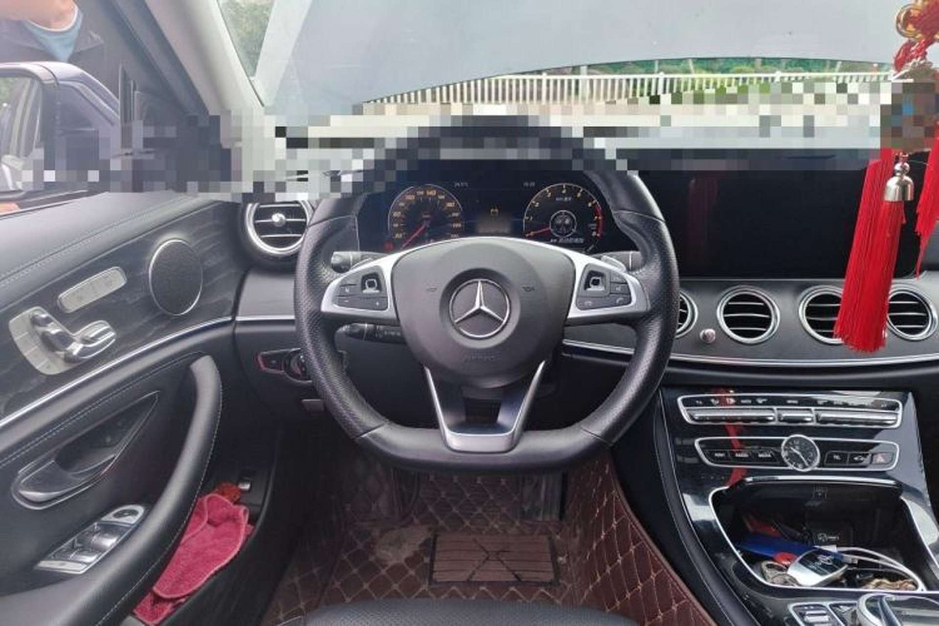 Used Mercedes-Benz E-Class 2017 E 300 L Sporty and Stylish Model Steering Wheel