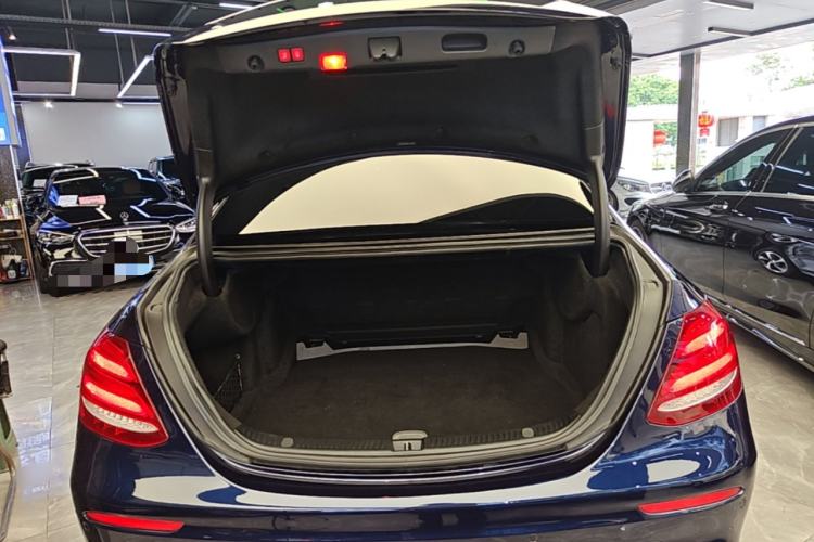 Used Mercedes-Benz E-Class 2017 E 300 L Sporty and Stylish Model Trunk