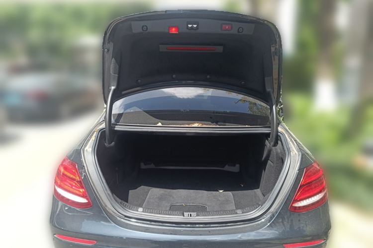 Used Mercedes-Benz E-Class 2017 E 300 L Sport Luxury Edition Trunk
