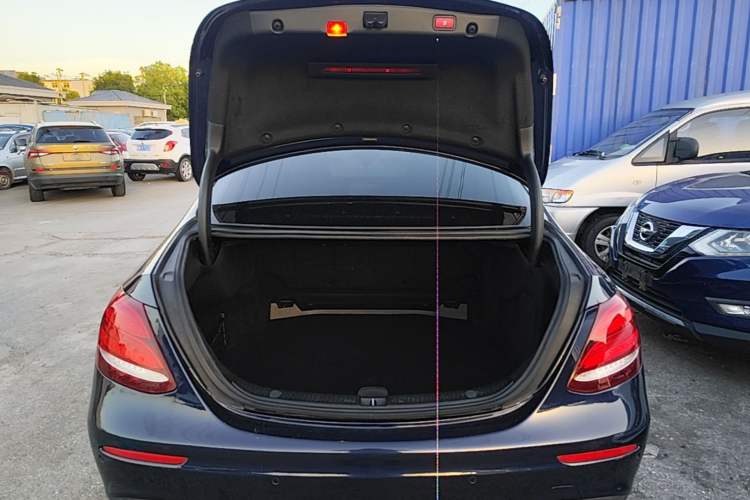 Used Mercedes-Benz E-Class 2017 E 300 L Sport Luxury Edition Trunk