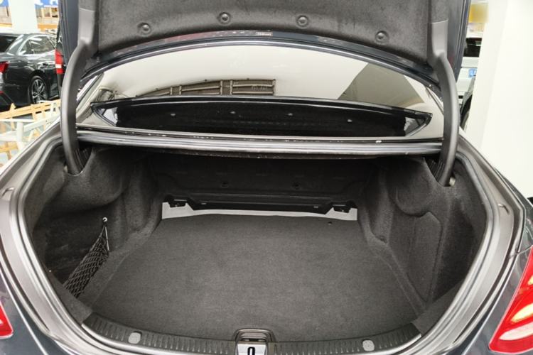 Used Mercedes-Benz E-Class 2017 E 300 L Sporty and Stylish Model Trunk
