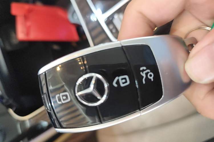 Used Mercedes-Benz E-Class 2017 E 300 L Luxury Model Vehicle Key