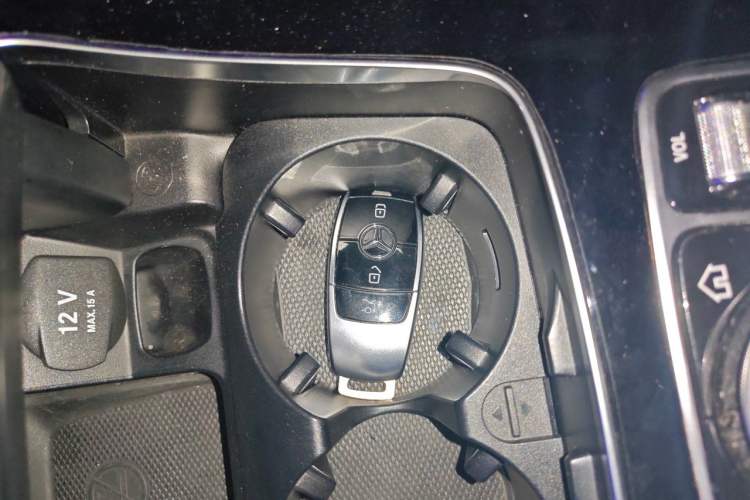 Used Mercedes-Benz E-Class 2017 E 200 4MATIC Coupe Vehicle Key