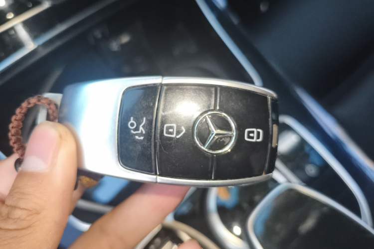 Used Mercedes-Benz E-Class 2017 E 200 Sport 4MATIC Vehicle Key