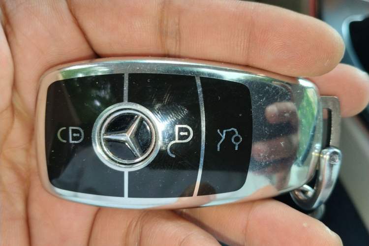 Used Mercedes-Benz E-Class 2017 E 200 4MATIC Coupe Vehicle Key