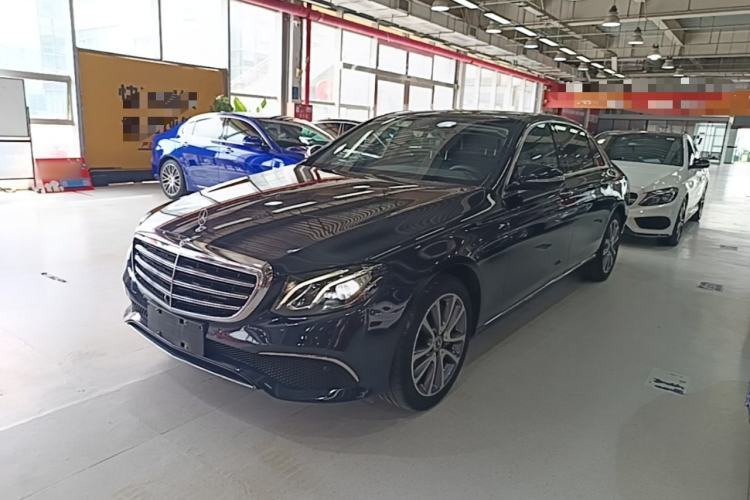 Używany Mercedes-Benz E-Class 2017 E 300 L Luxury Model Guazi used car, China used car export, Used car for sale, Used cars, Cheapest cars for sale