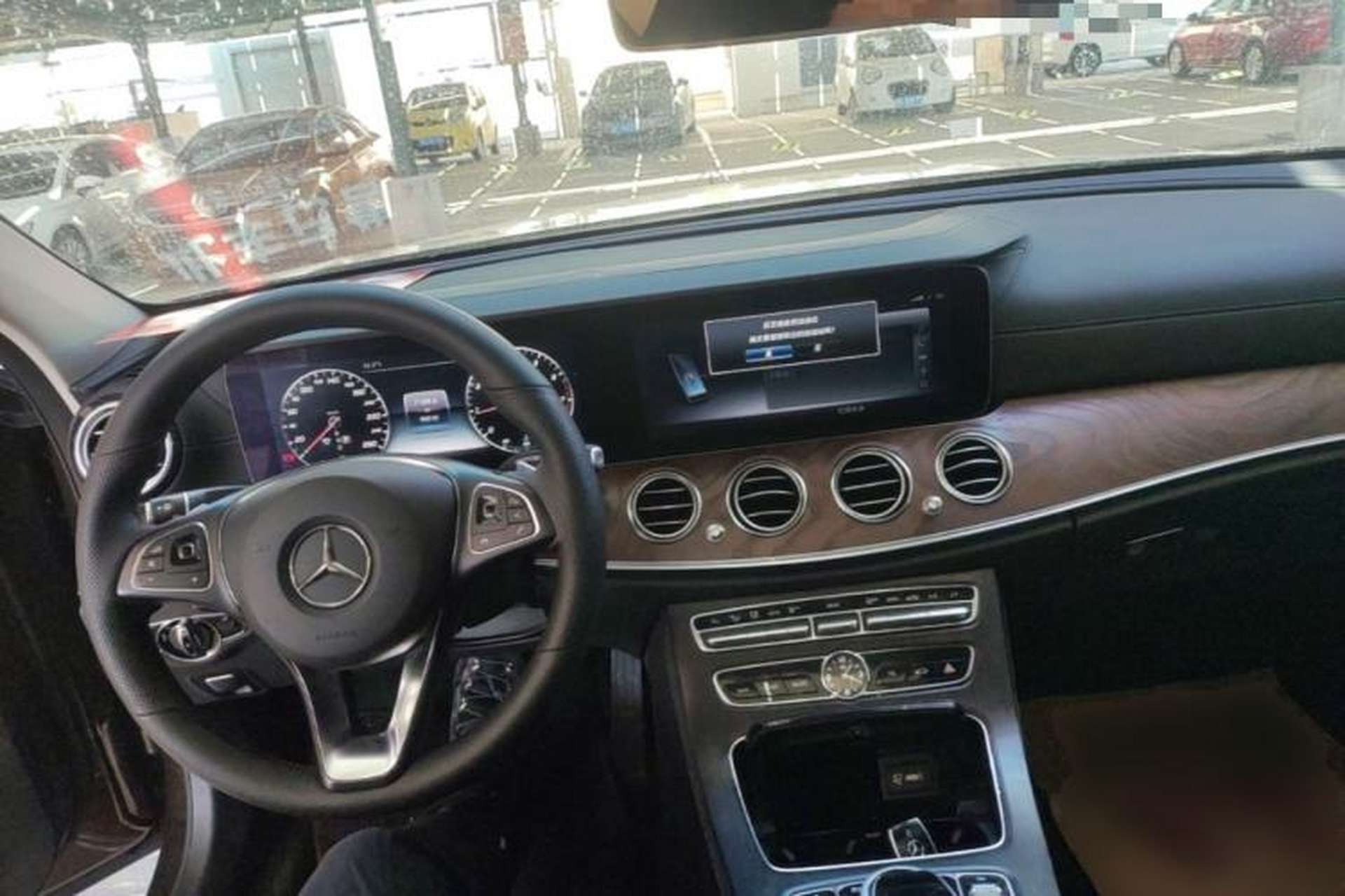 Used Mercedes-Benz E-Class 2017 E 200 L 4MATIC Center Console