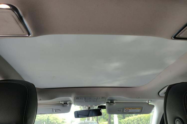 Used Mercedes-Benz E-Class 2017 E 300 L Sport Luxury Edition Headliner