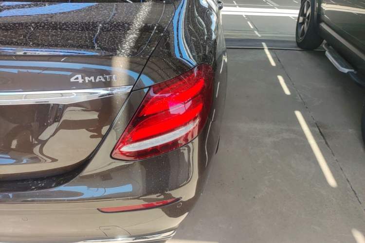 Used Mercedes-Benz E-Class 2017 E 200 L 4MATIC Right Rear Taillight