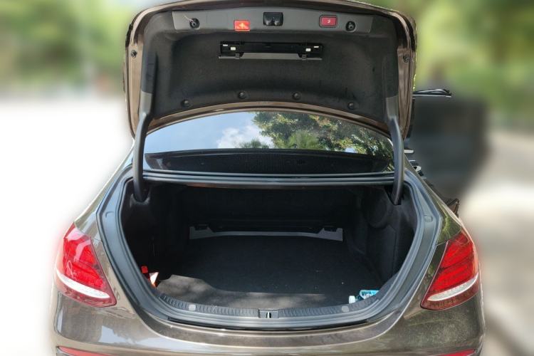Used Mercedes-Benz E-Class 2017 E 300 L Sport Luxury Edition Trunk