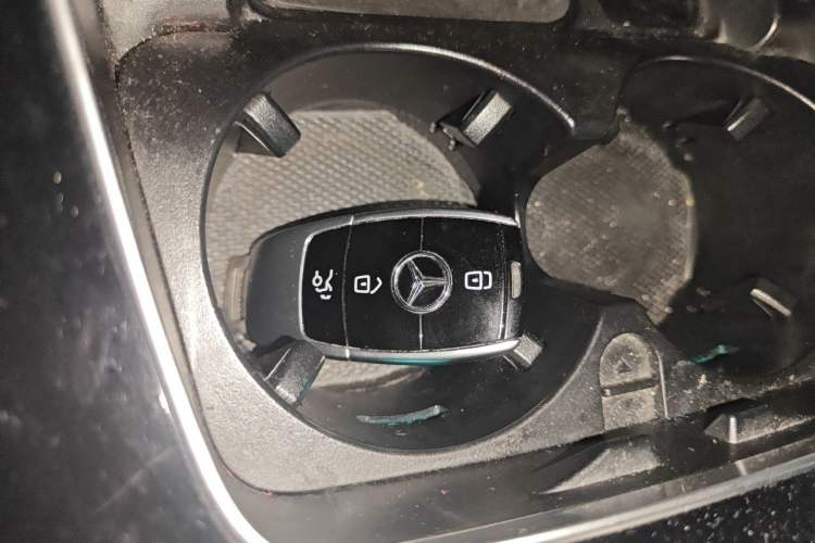 Used Mercedes-Benz E-Class 2017 E 300 Sport Edition Vehicle Key