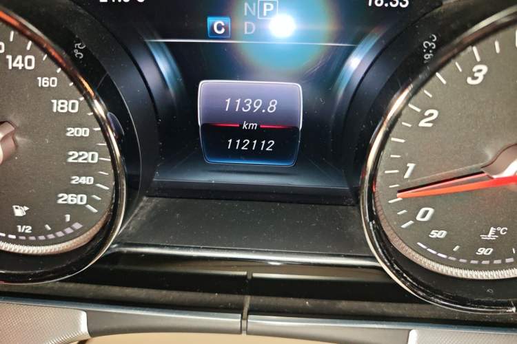 Used Mercedes-Benz E-Class 2017 E 200 Coupe Odometer Close Up