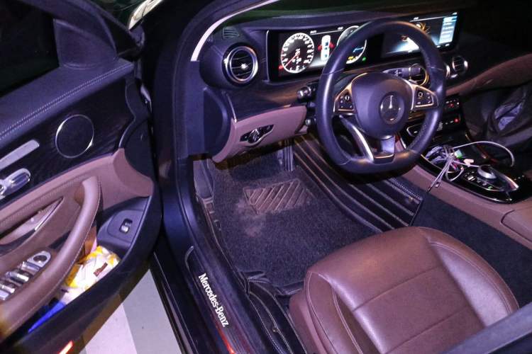 Used Mercedes-Benz E-Class 2017 E 300 L Sport Luxury Edition Driver Seat