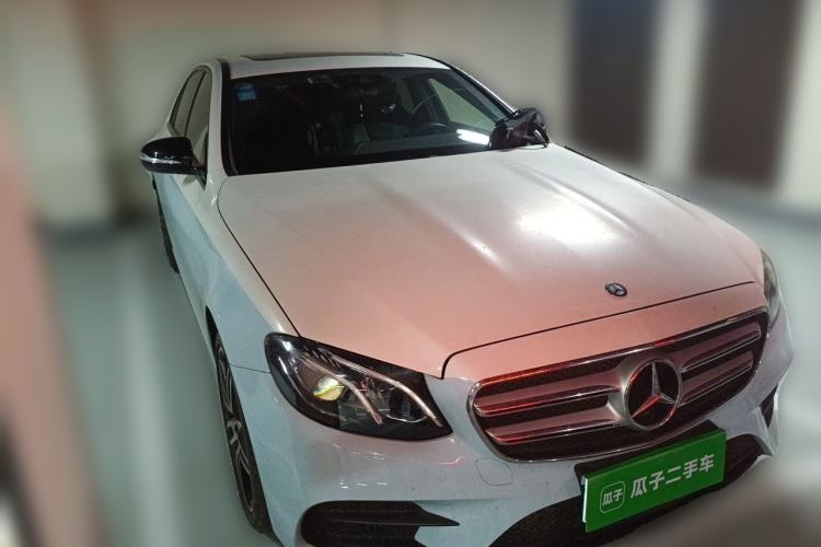 Used Mercedes-Benz E-Class 2017 E 200 Sport 4MATIC Front Right 45 Deg