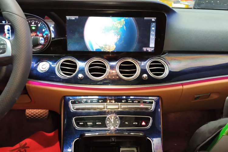 Used Mercedes-Benz E-Class 2017 E 200 Sport Audio And AC Panel