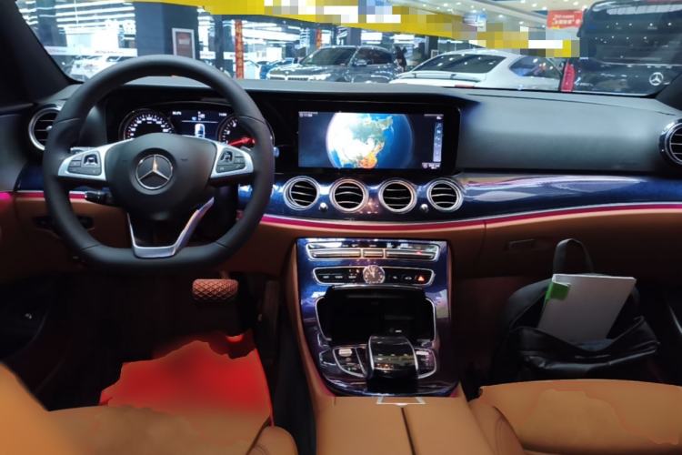 Used Mercedes-Benz E-Class 2017 E 200 Sport Center Console