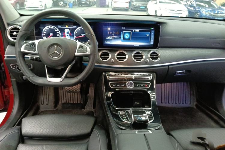 Used Mercedes-Benz E-Class 2017 E 200 L Sport 4MATIC Center Console