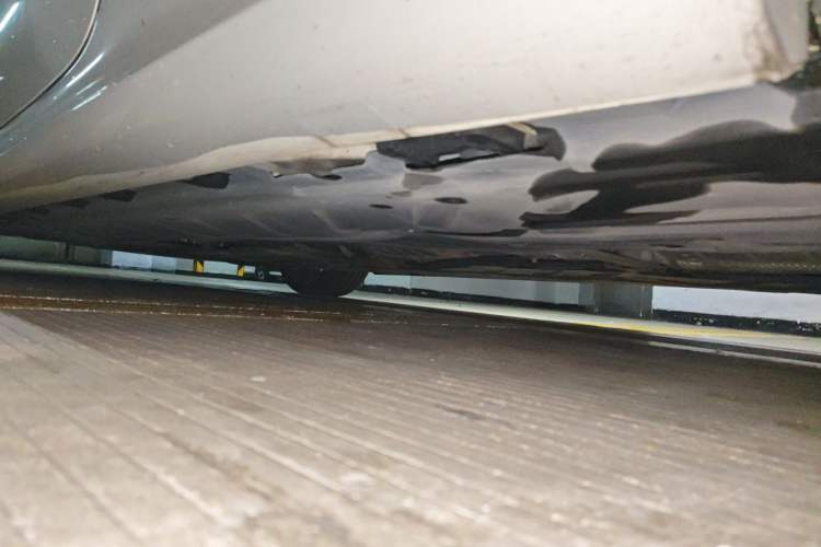 Used Mercedes-Benz E-Class 2017 E 300 Coupe Chassis Rear Left