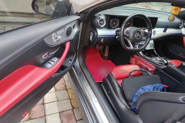 Used Mercedes-Benz E-Class 2017 E 200 4MATIC Coupe Driver Seat