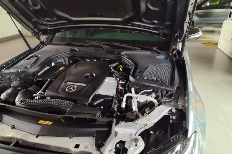 Used Mercedes-Benz E-Class 2017 E 200 Sport 4MATIC Engine Bay Left