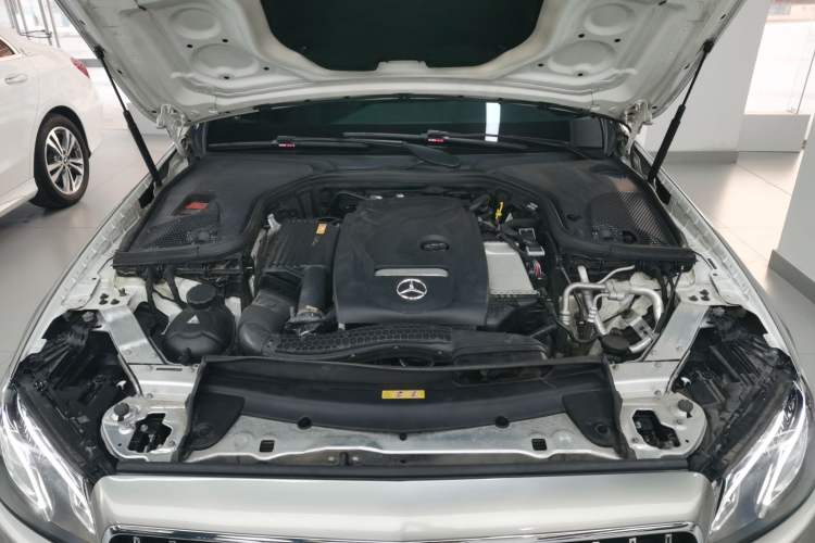 Used Mercedes-Benz E-Class 2017 E 300 Sport Edition Engine Bay