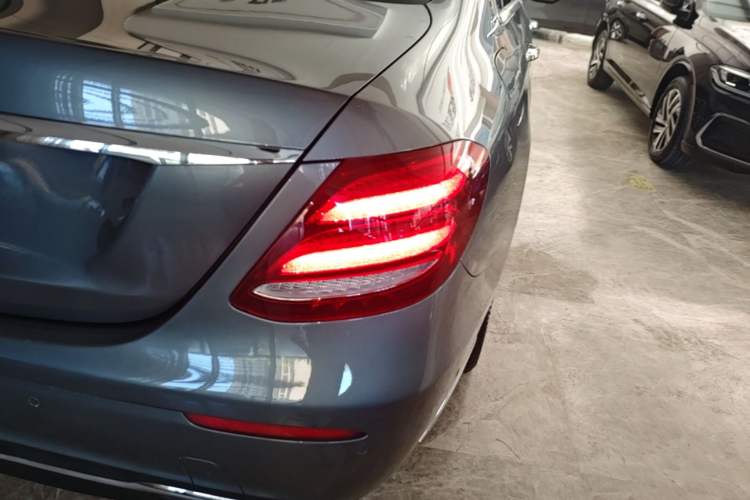 Used Mercedes-Benz E-Class 2017 E 300 L Luxury Model Exterior 1