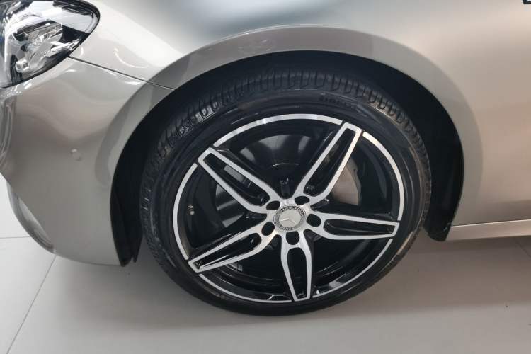 Used Mercedes-Benz E-Class 2017 E 300 Sport Edition Exterior 4