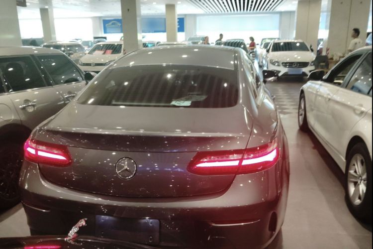 Used Mercedes-Benz E-Class 2017 E 200 Coupe Exterior 5