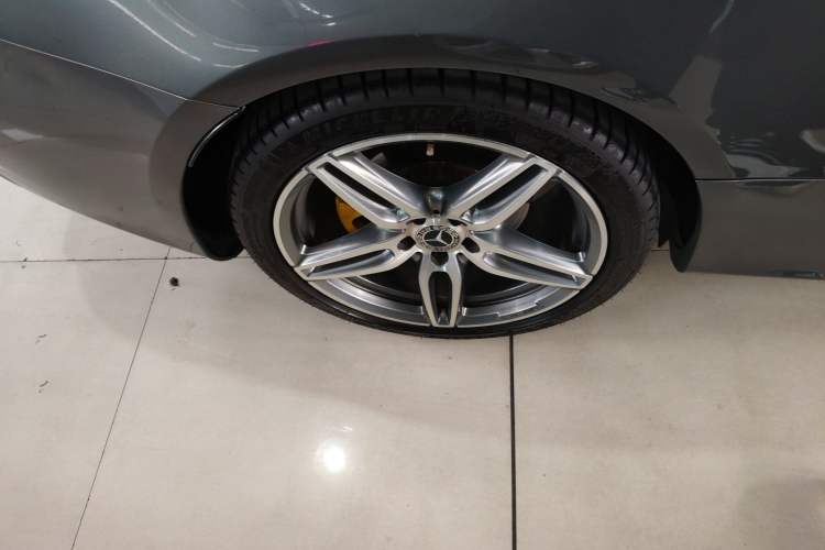 Used Mercedes-Benz E-Class 2017 E 200 Coupe Exterior 5
