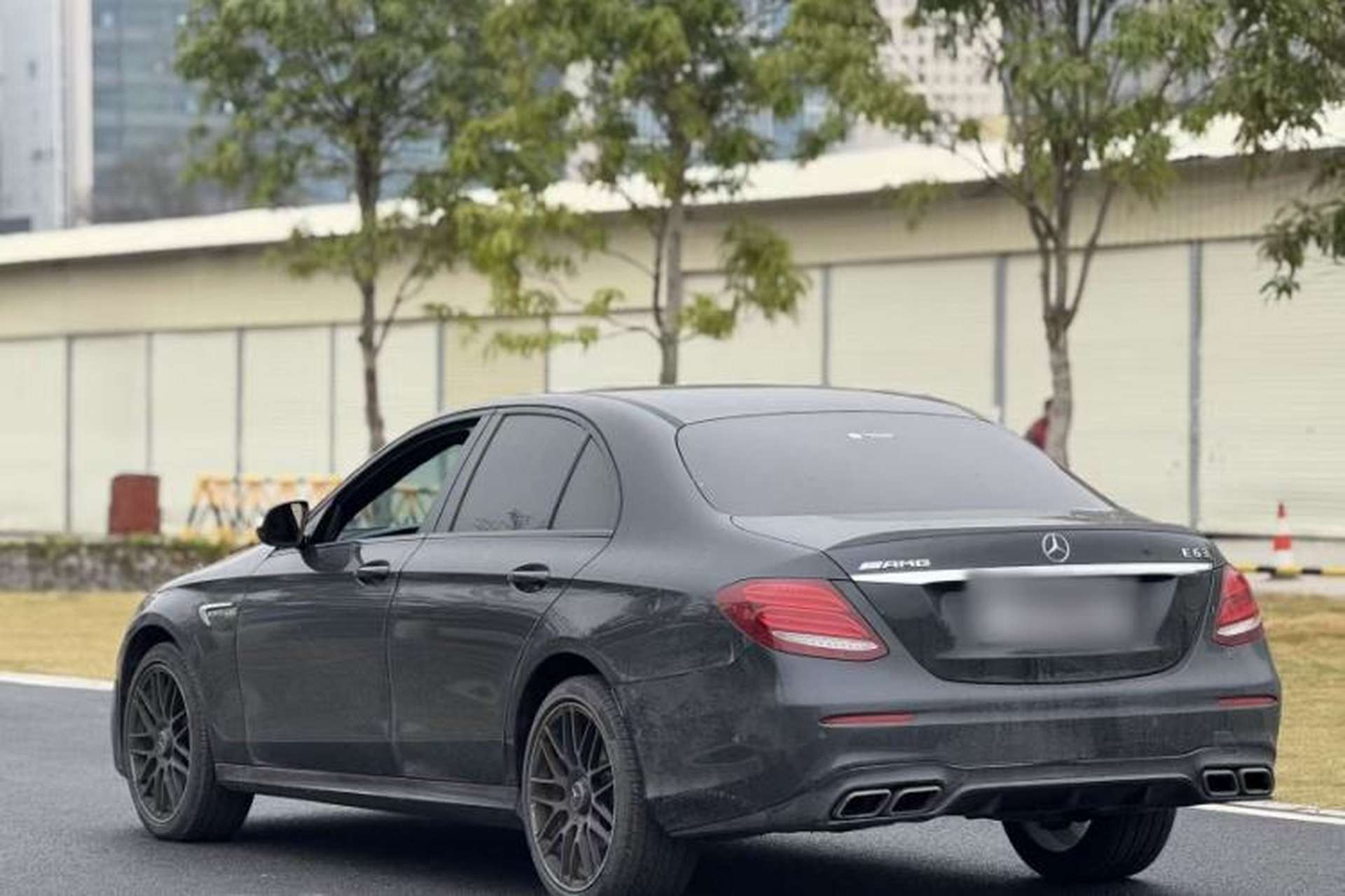 Used Mercedes-Benz E-Class 2017 E 200 Sport 4MATIC Exterior 5