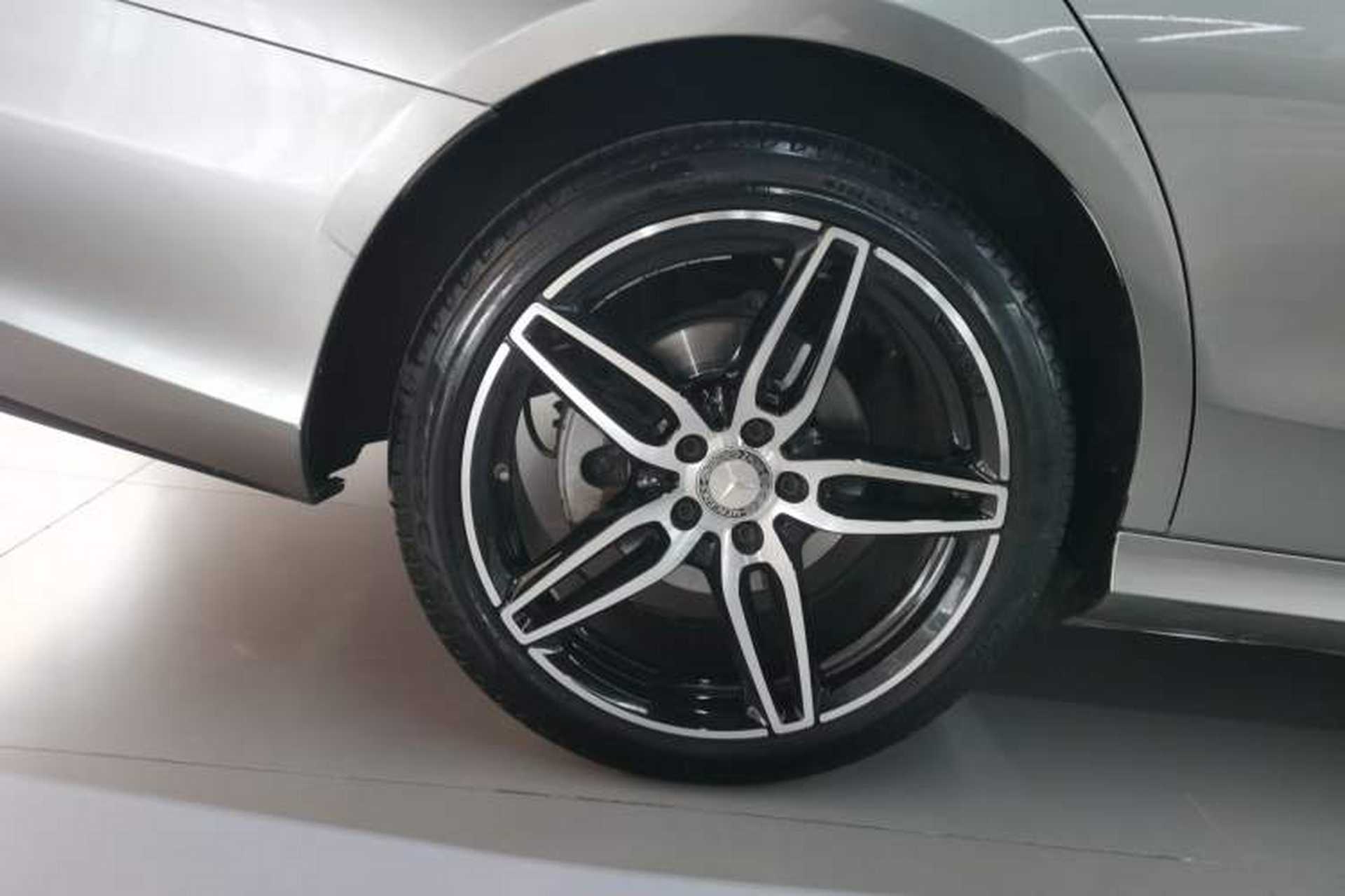 Used Mercedes-Benz E-Class 2017 E 300 Sport Edition Exterior 5