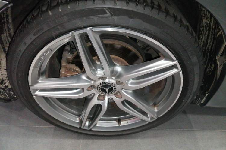 Used Mercedes-Benz E-Class 2017 E 200 Coupe Exterior 8